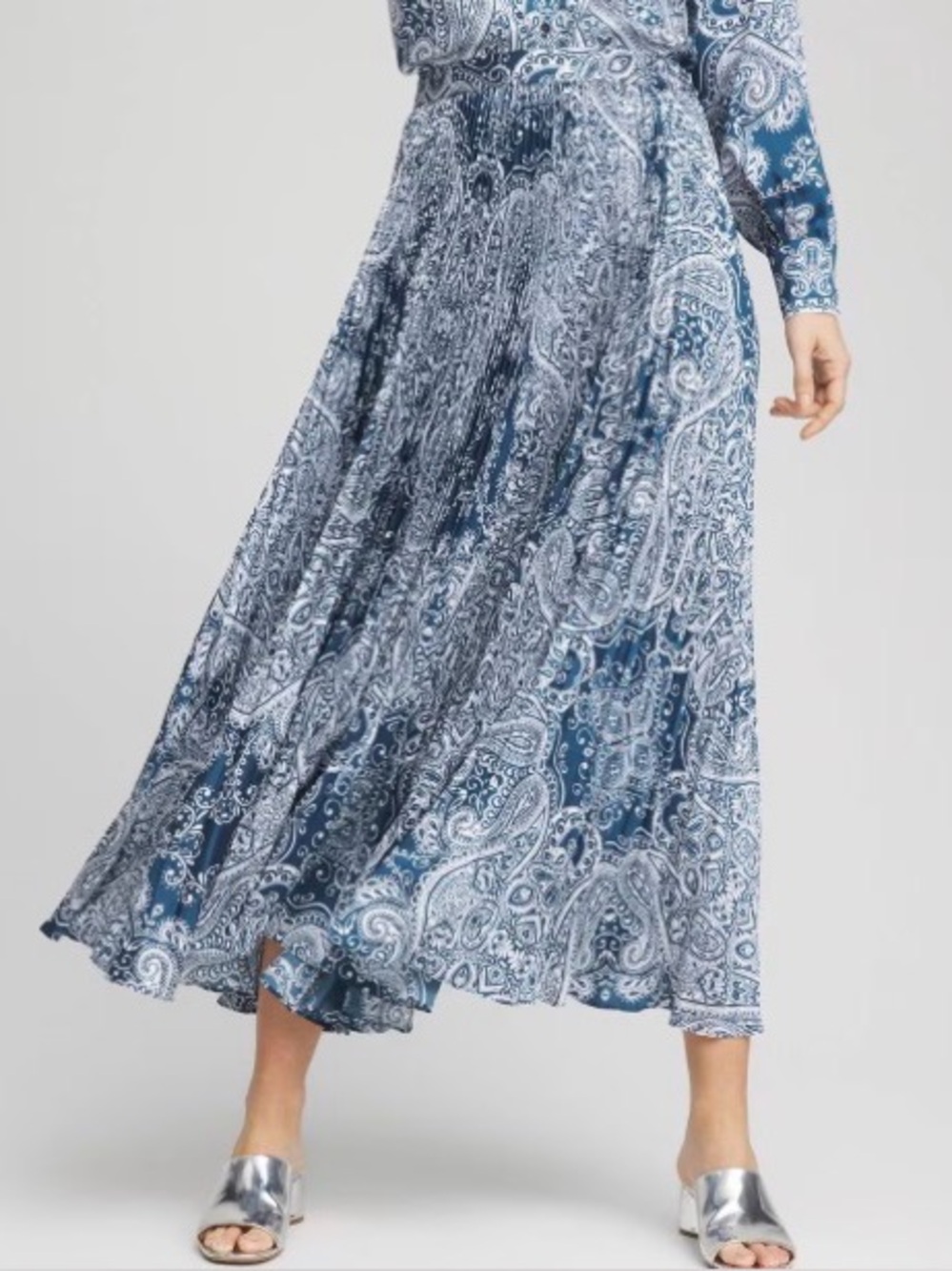Chico's Teal and White Paisley Pleated Maxi Skirt